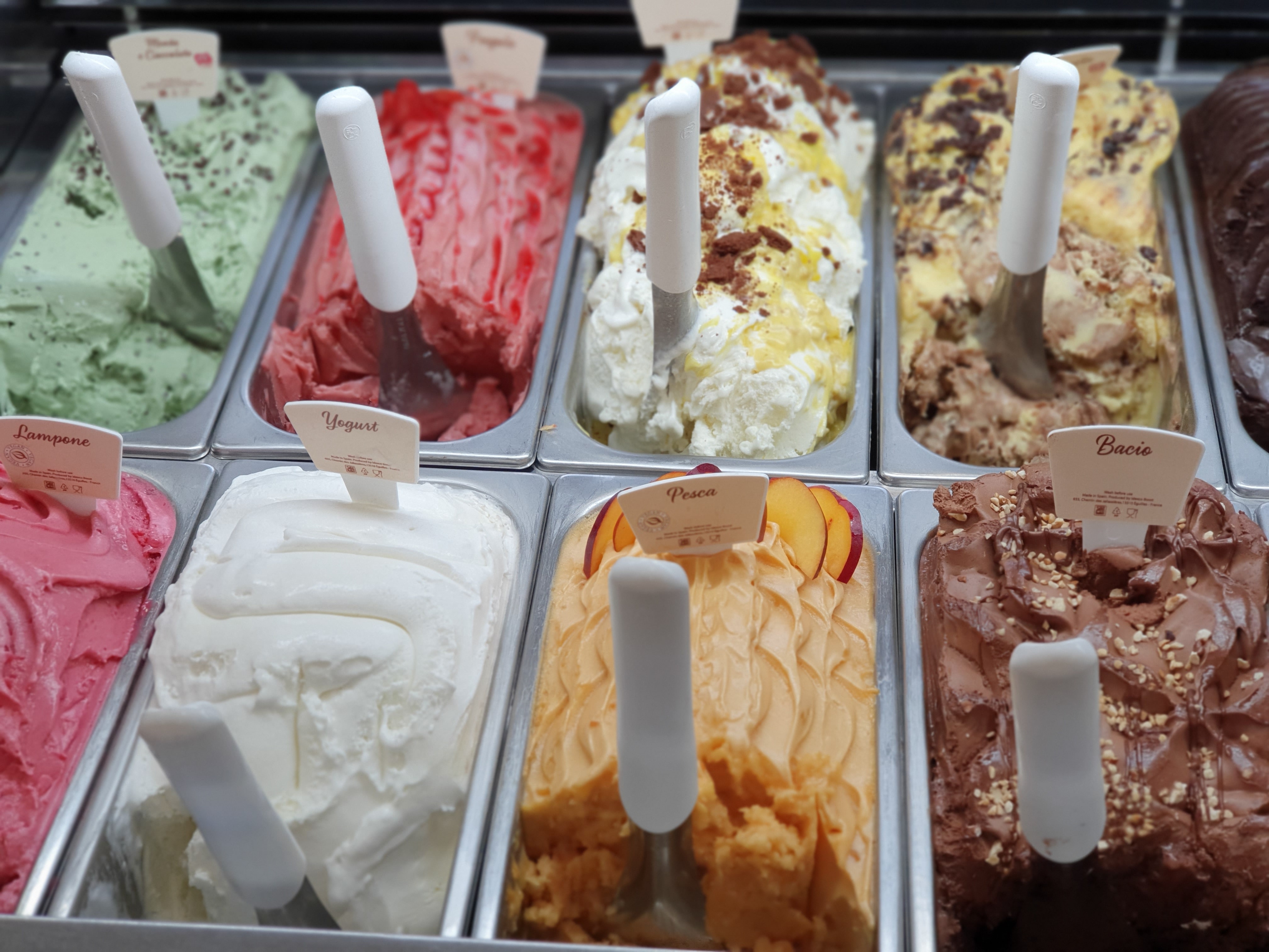 [Android] ProductFlavors를 사용해서 한 프로젝트에서 여러 맛의 앱 만들기