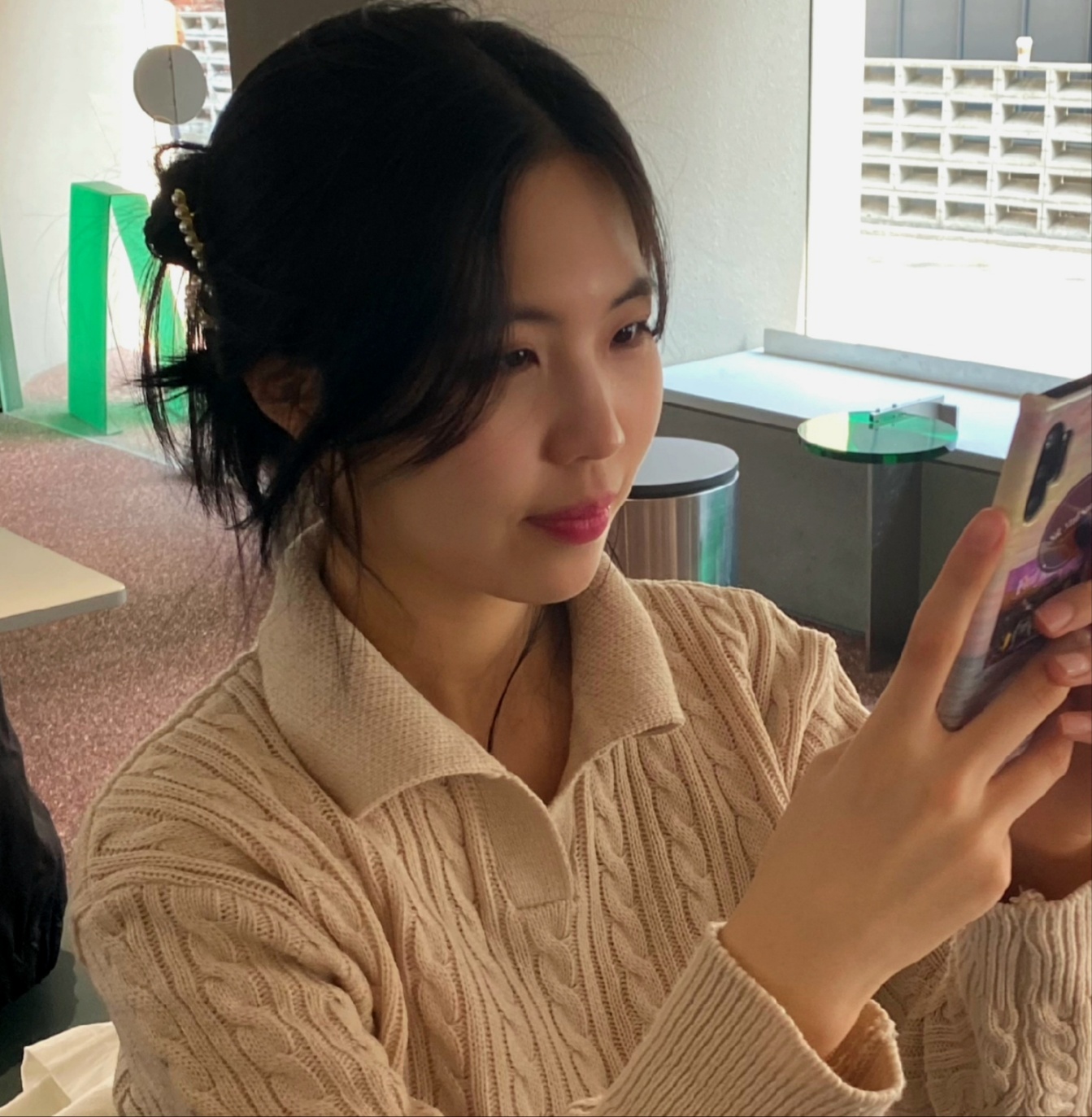 가연